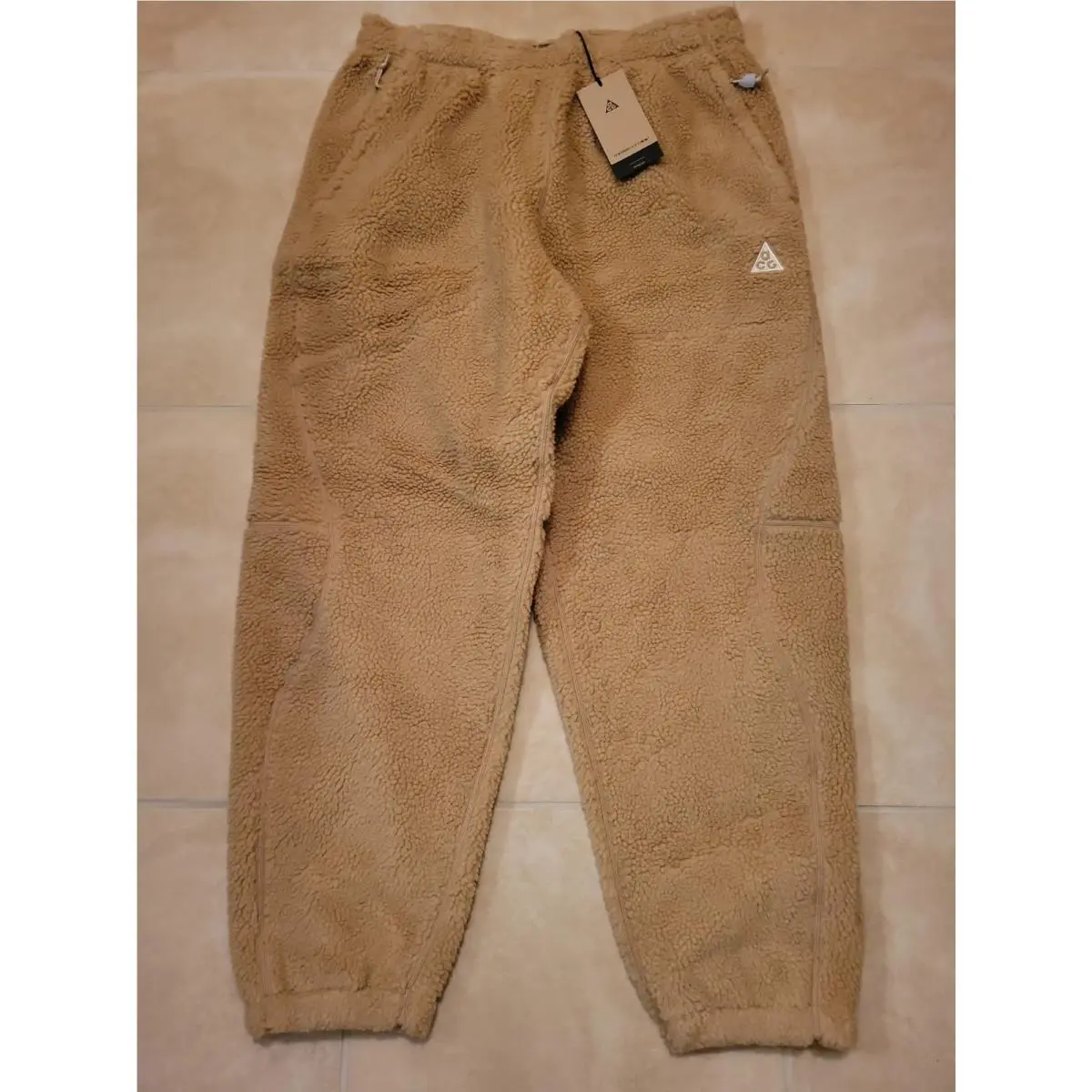Nike clothing - Tan (UPC: 198486827980) 3