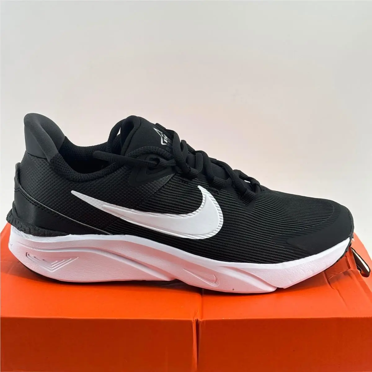 Nike Star Runner 4 NN GS 7Y Black White DX7615-001 Running Sneakers Shoes