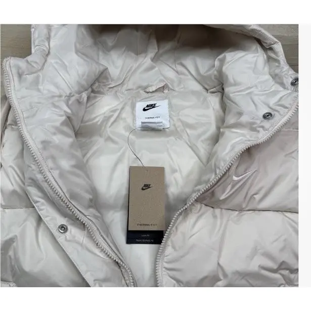 Nike clothing - Light Orewood (UPC: 0197599629641) 10