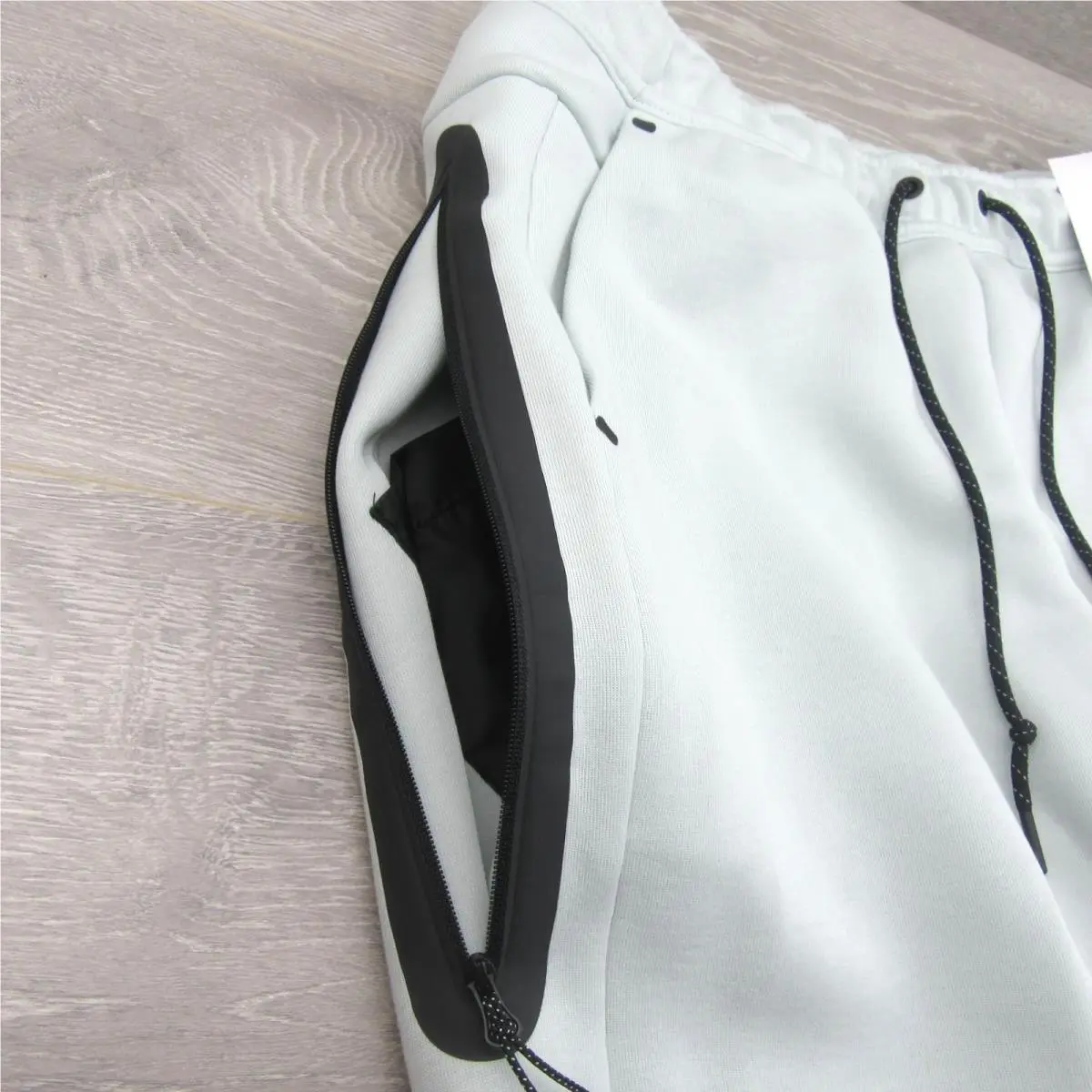 Nike clothing - Sportswear Tech - Sportswear Tech - HV0959-034 - Silver (UPC: 198960998236) 3