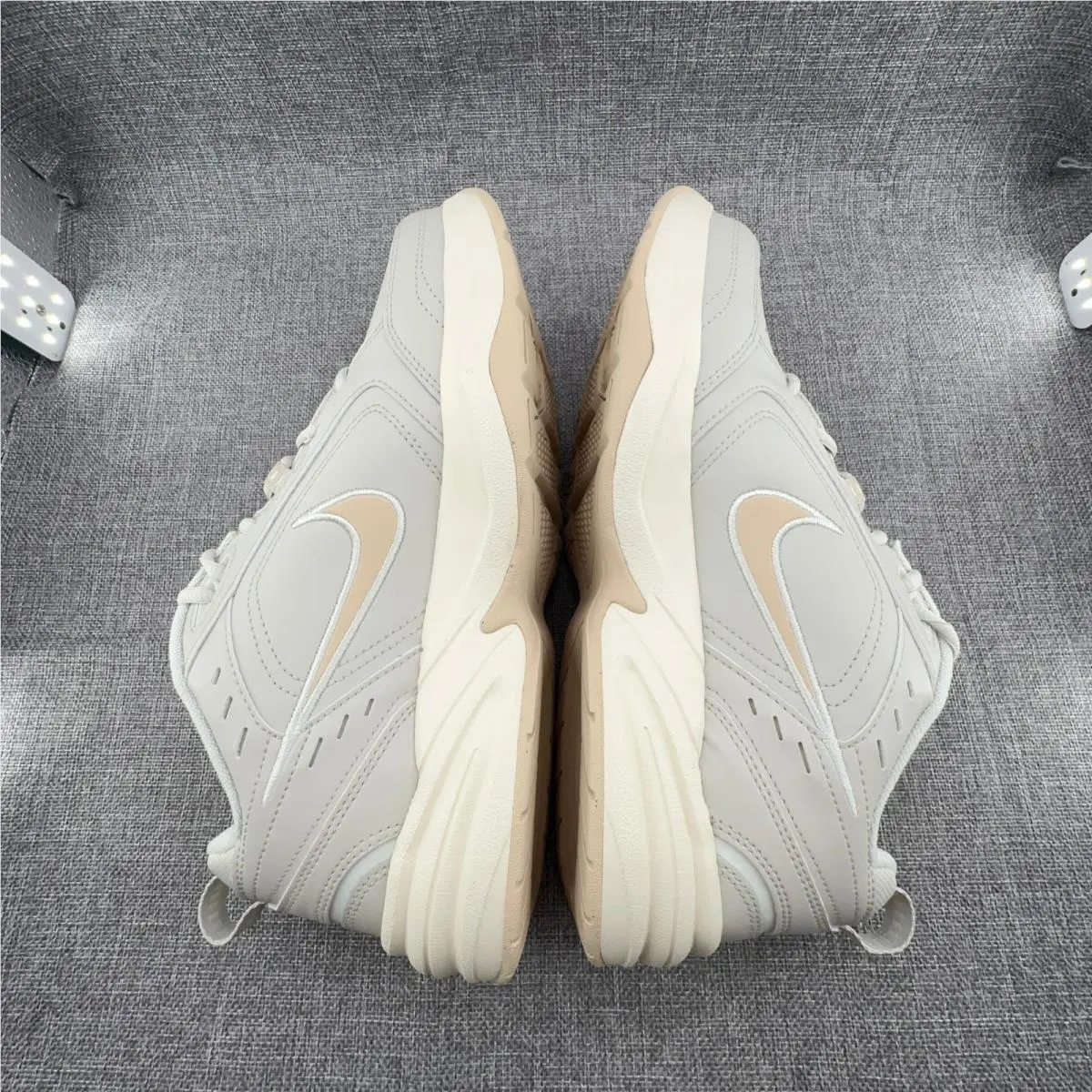 Nike shoes - Nike Air Monarch IV - Air Monarch - Ivory 7