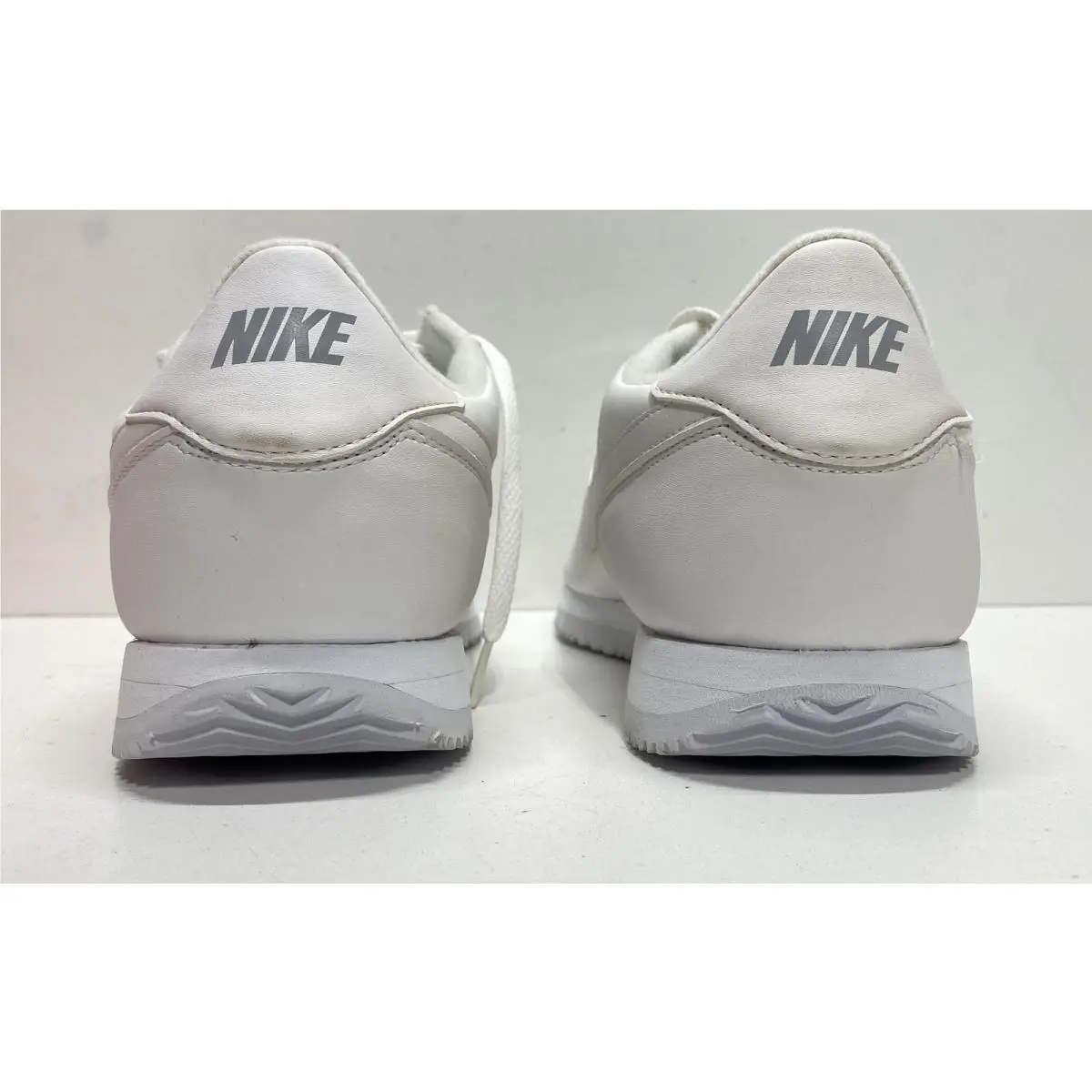 Nike shoes - Cortez Basic - Cortez Basic - 819719-110 - White 2