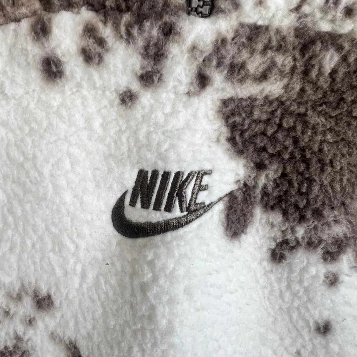 Nike clothing - Brown 6