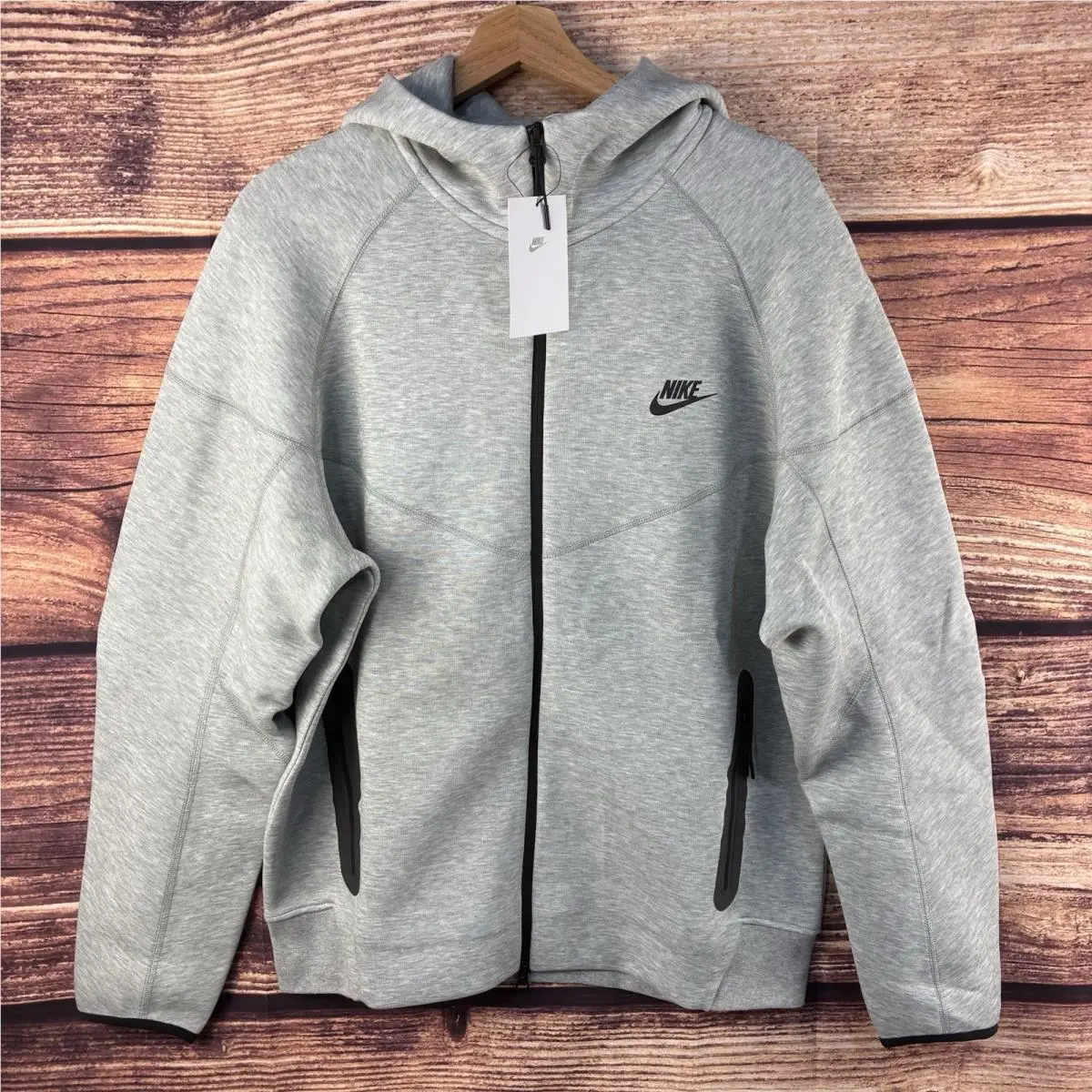 Nike clothing - Gray (UPC: 0196607413265) 0