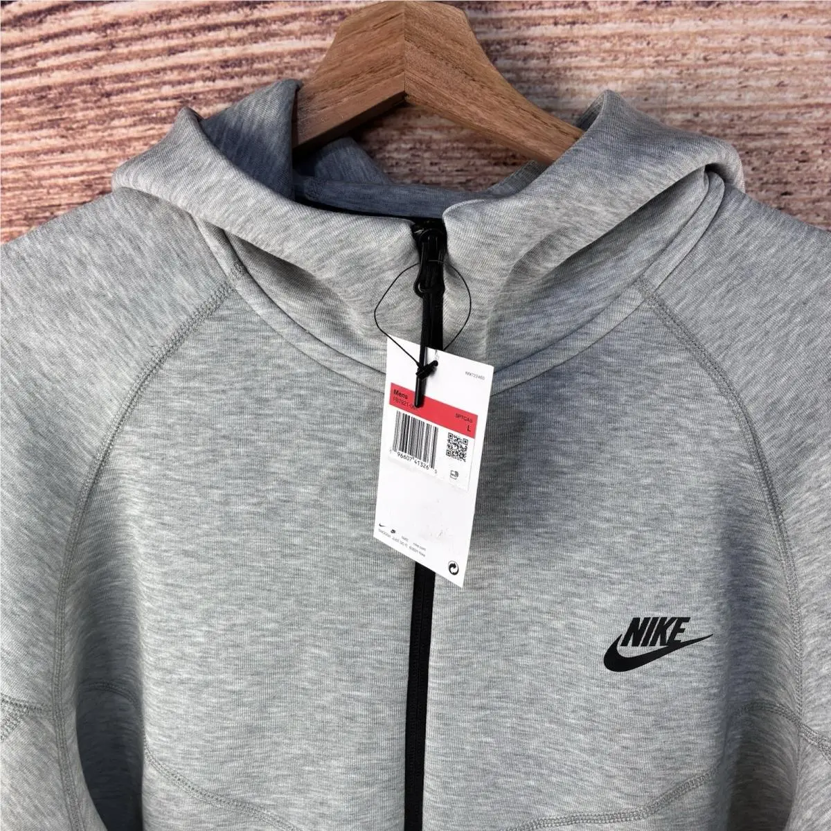 Nike clothing - Gray (UPC: 0196607413265) 4