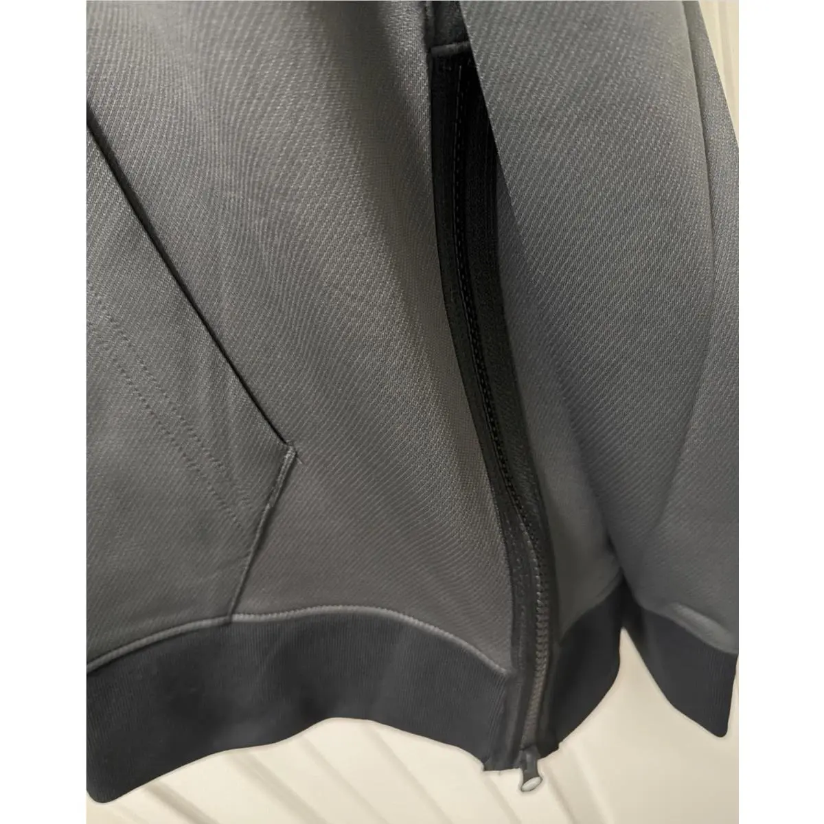 Nike clothing - Black (UPC: 195240111057) 4