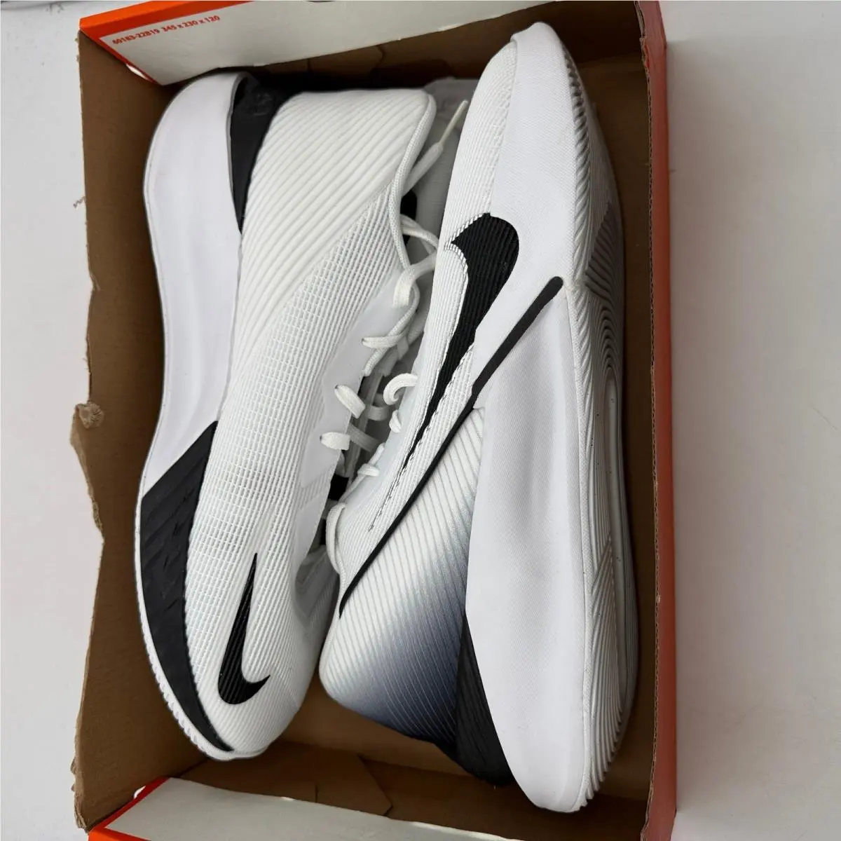 Nike shoes - Nike G.T. Jump Academy - Jump Academy - White 4