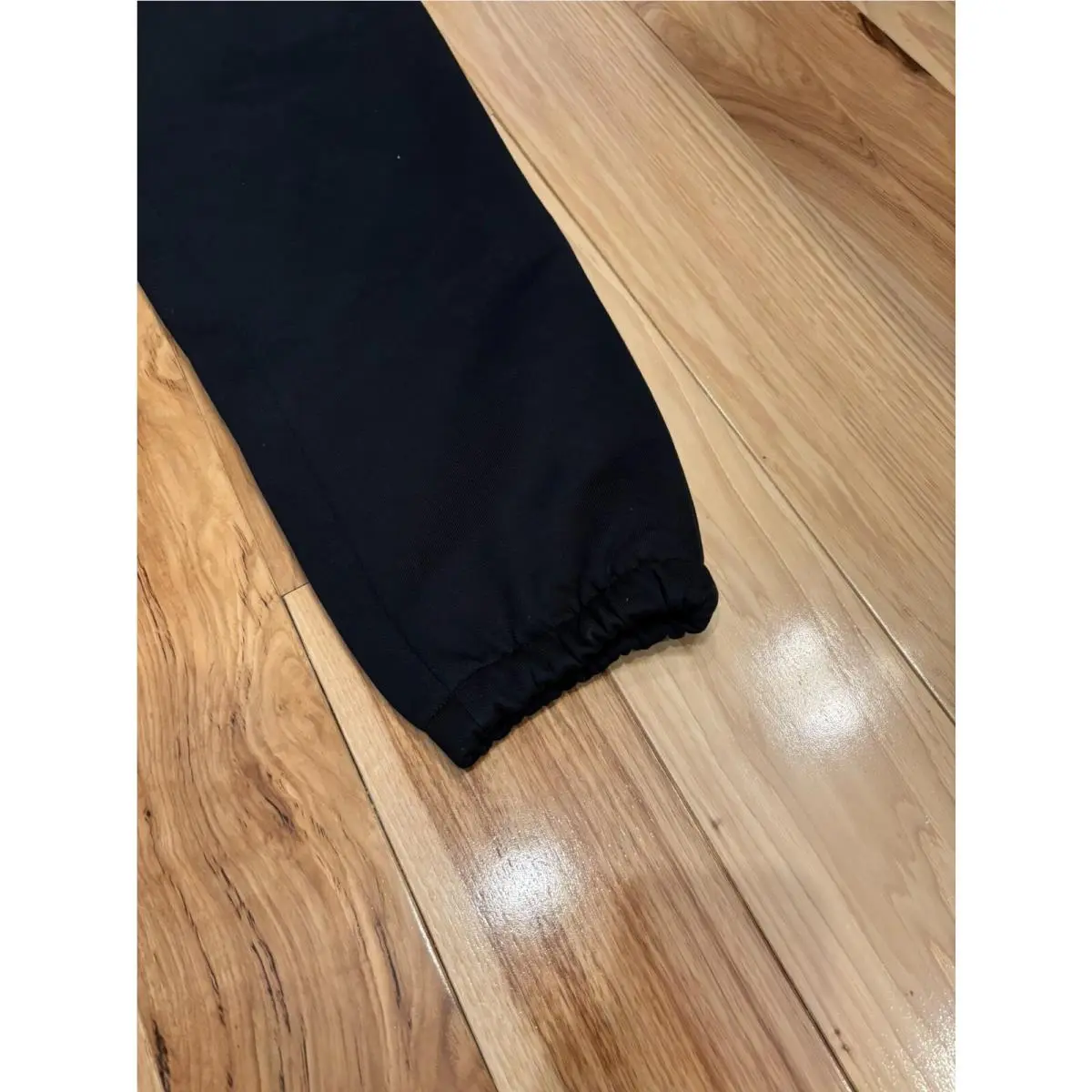 Nike clothing - Black (UPC: 197597288888) 2