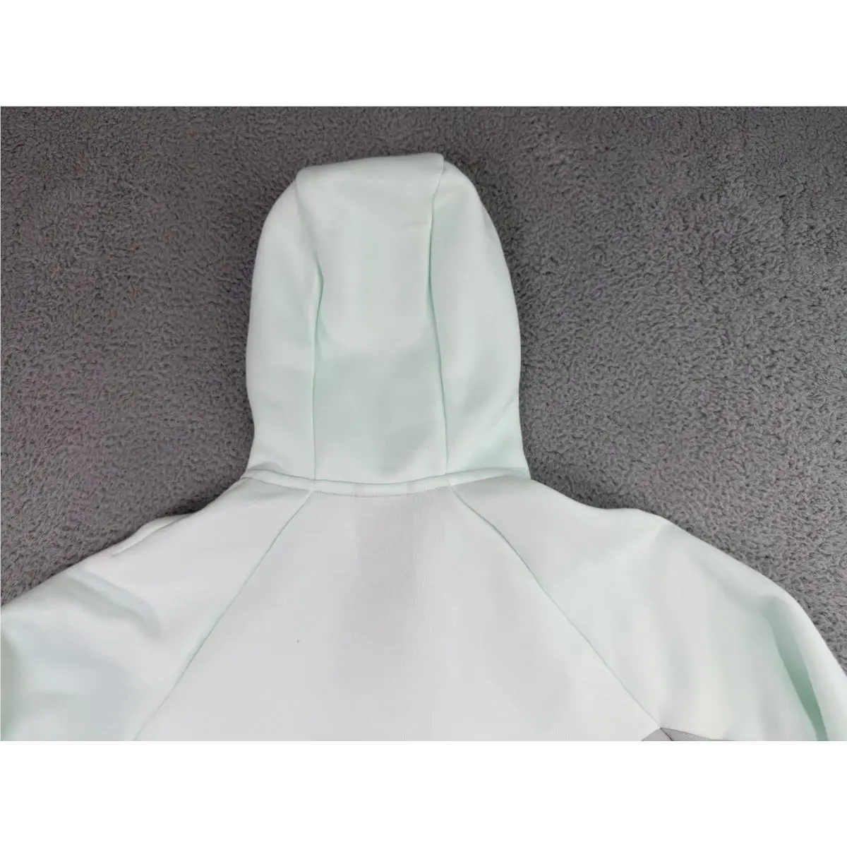 Nike clothing - Mint / Grey-Black (UPC: 198731682647) 3