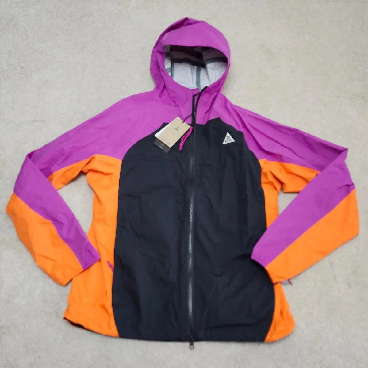 Nike Men Medium Acg Phantazma Storm-fit Adv Jacket F1143-551