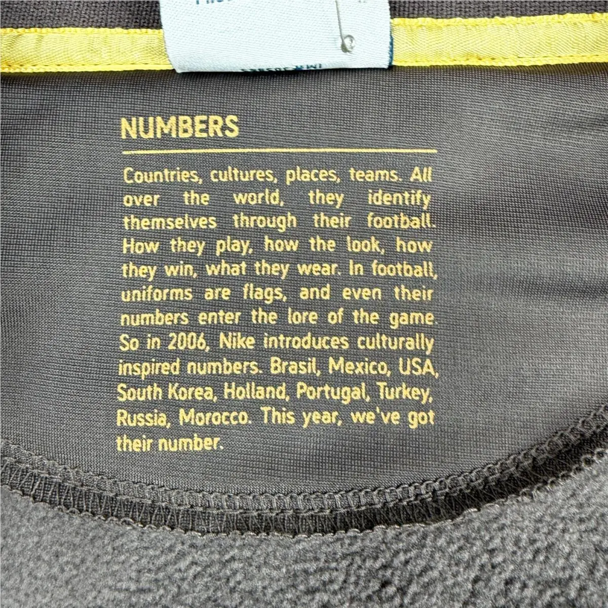 Nike clothing - Brown 7
