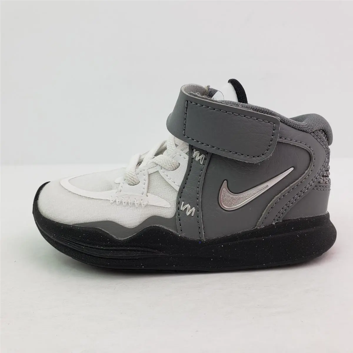 Nike shoes - Nike Kyrie Infinity - Kyrie Infinity - White 1