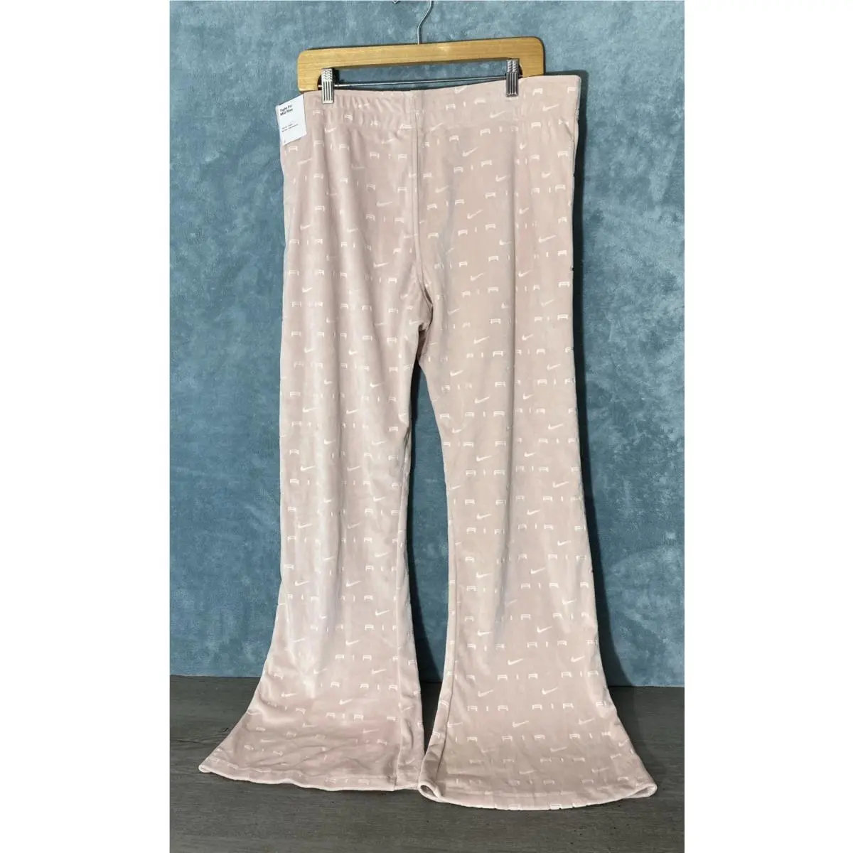Nike clothing - DD5451601 - DD5451601 - Pink (UPC: 0195242474273) 3