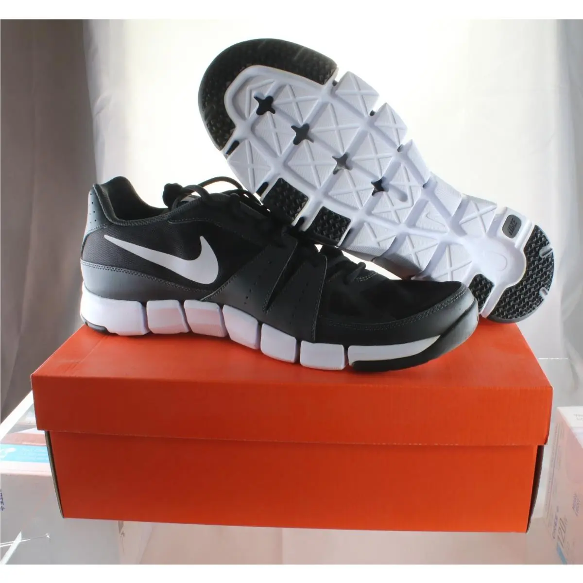 Nike shoes - 684701004 - 684701004 - Black (UPC: 823229521718) 3
