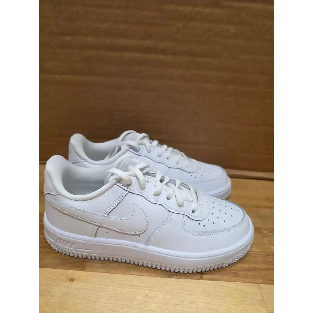 Nike shoes - IF1673 100 - White 0