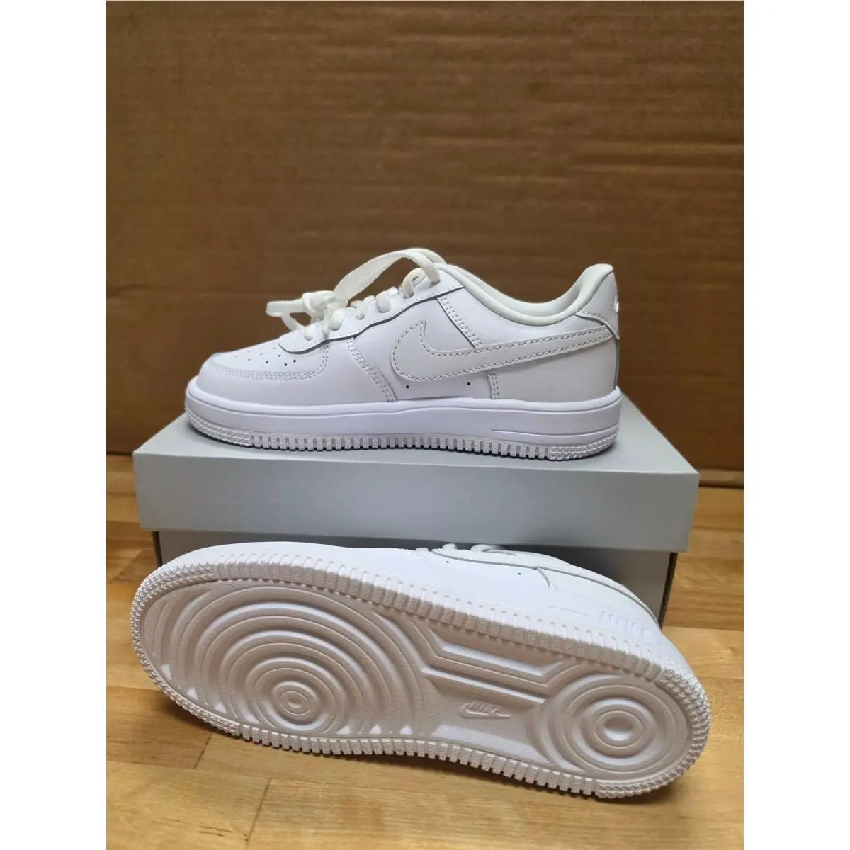 Nike shoes - IF1673 100 - White 3