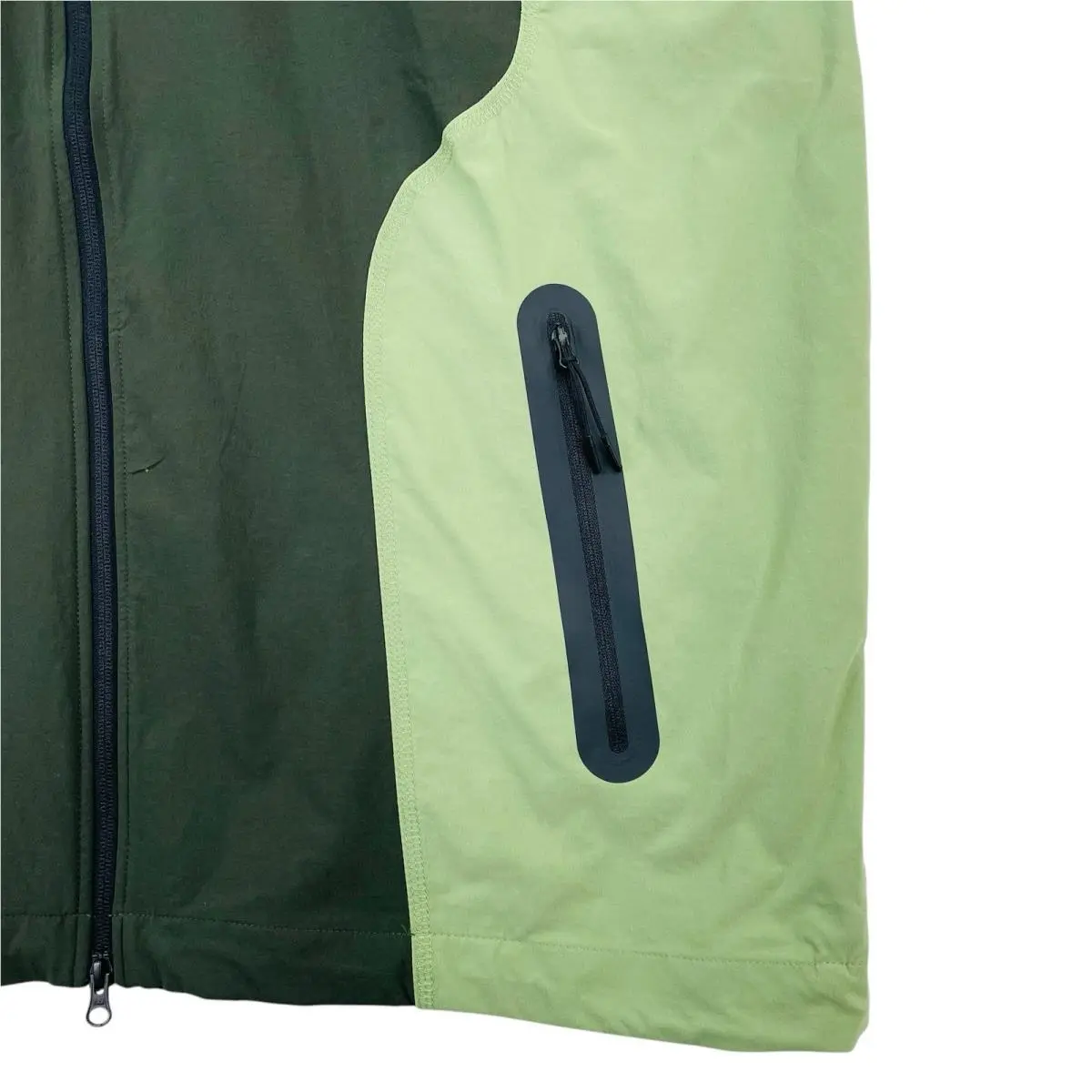 Nike clothing - Nike Tech Dri-FIT Woven Windrunner Colorblock Jacket - IH8461-355 - Black Green 7