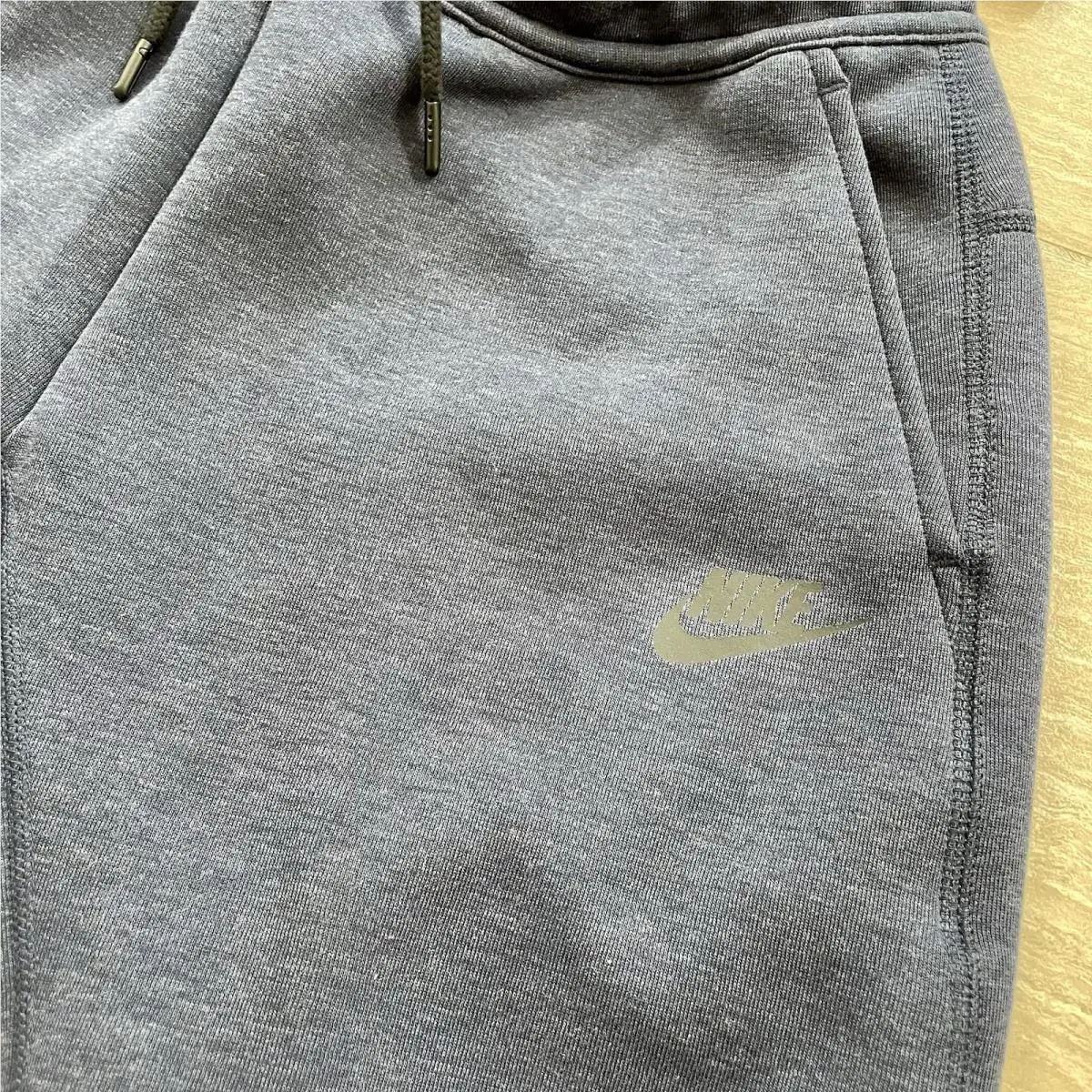 Nike clothing - HV5867-672 - HV5867-672 - Red / Navy Blue 3