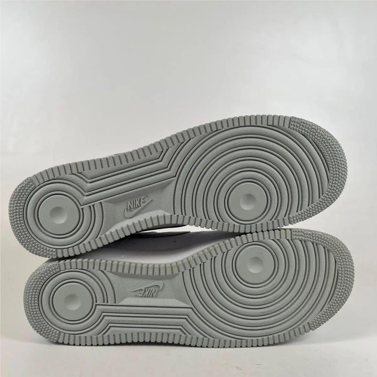 Nike shoes - Nike Air Force 1 `07 - White 4