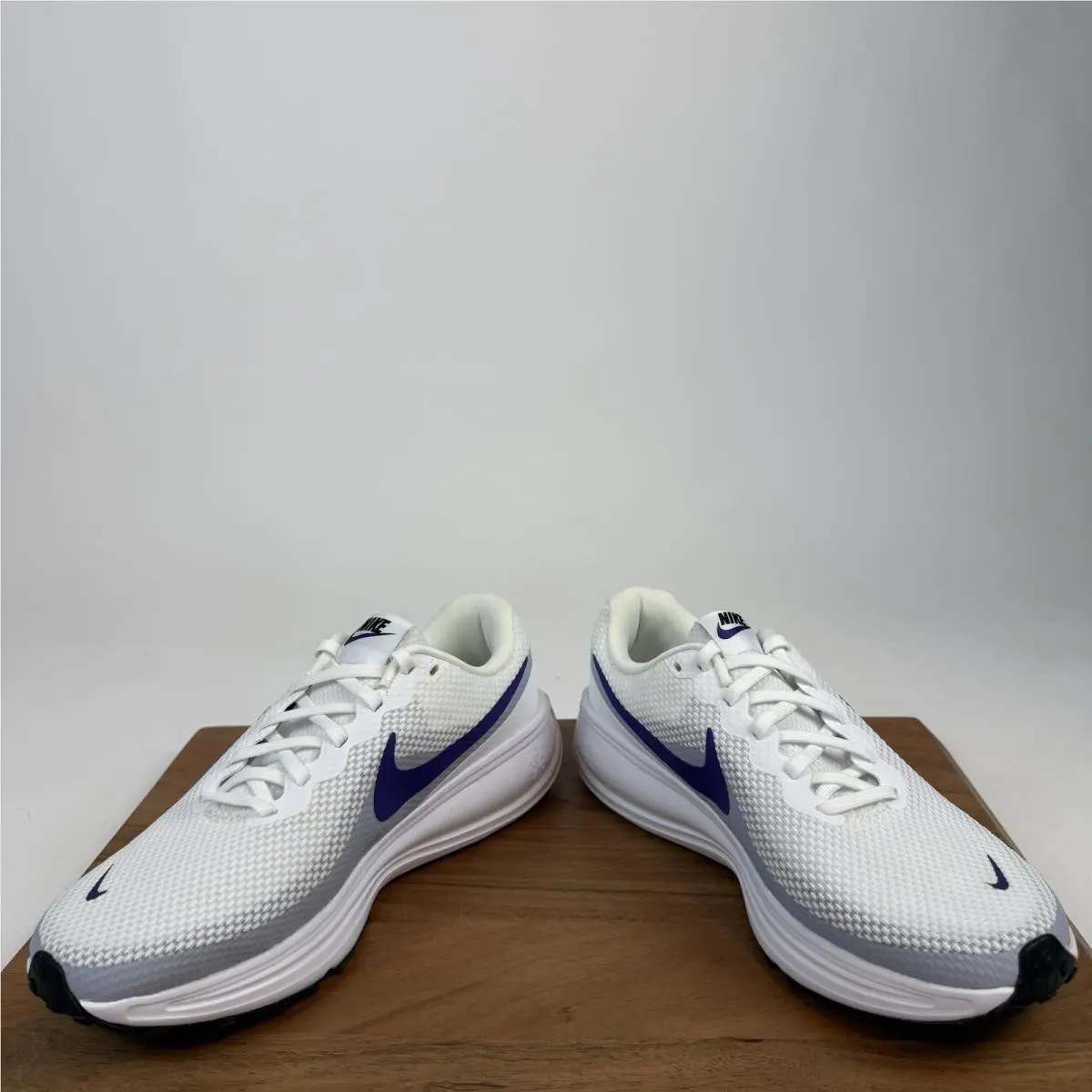 Nike shoes - White 3