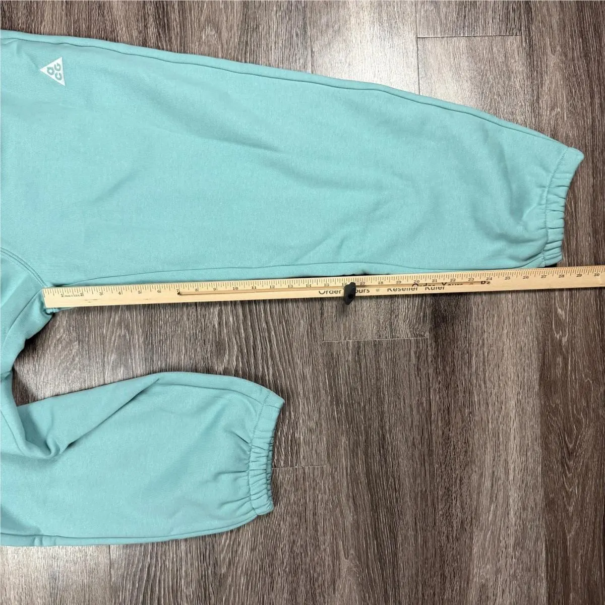 Nike clothing - Green 3