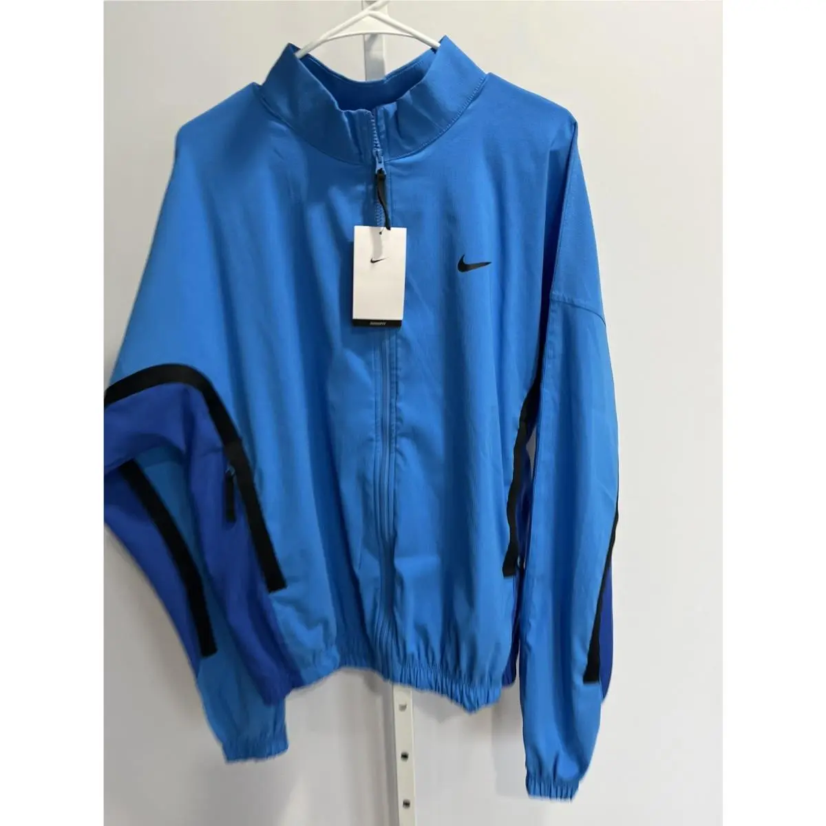 Nike clothing - Blue (UPC: 196153604391) 1