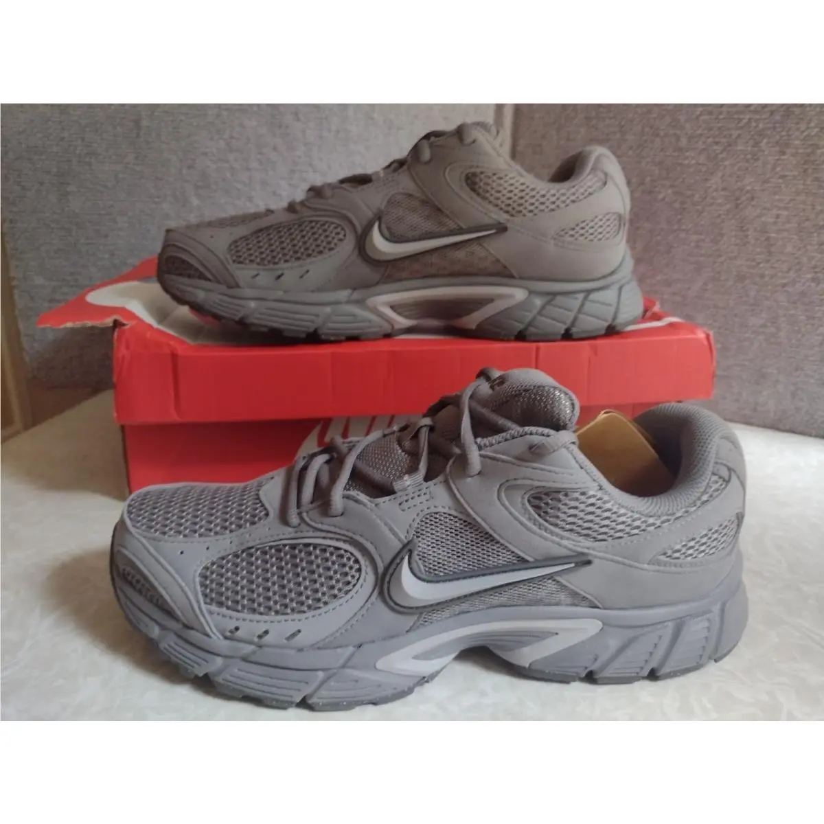 Nike shoes - Nike V5 RNR - RNR - II6292-006 - Gray (UPC: 198487898125) 0