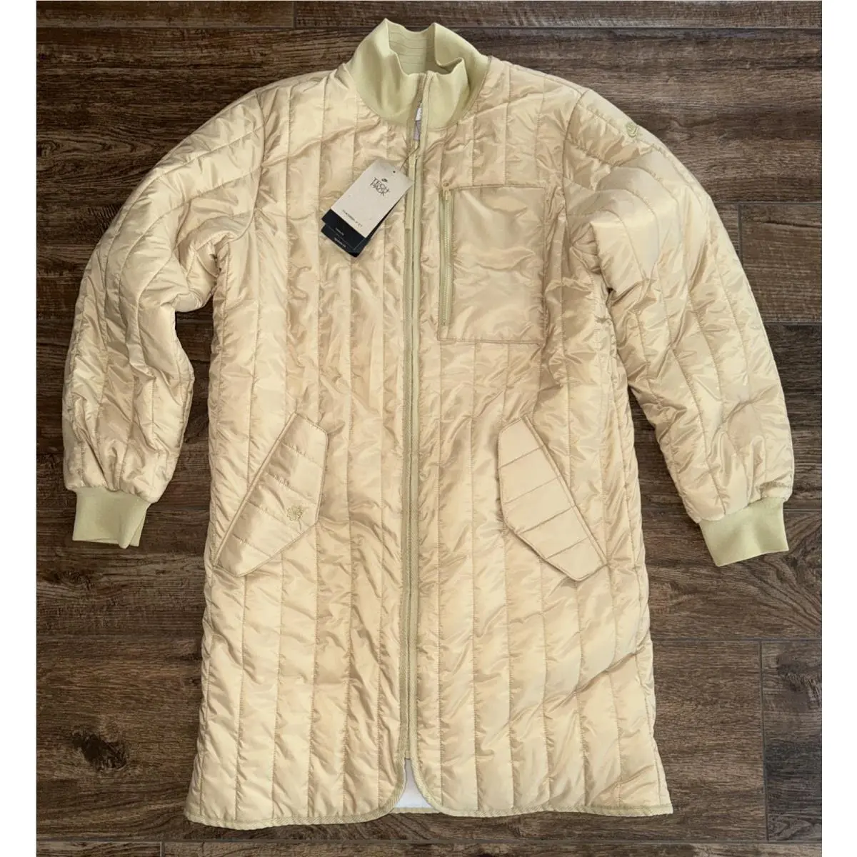 Nike clothing - Sportswear - Sportswear - Beige (UPC: 196149346922) 9
