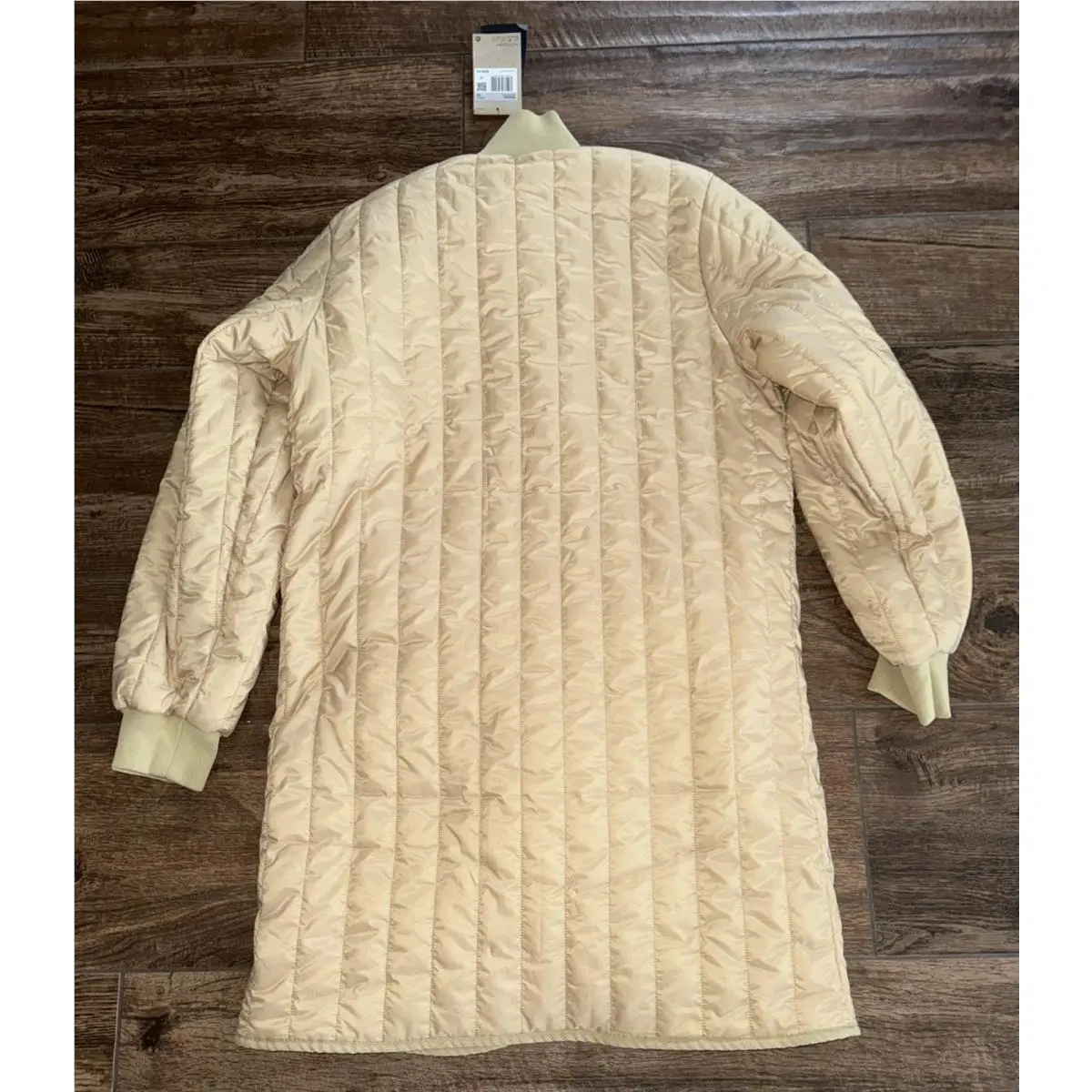 Nike clothing - Sportswear - Sportswear - Beige (UPC: 196149346922) 18
