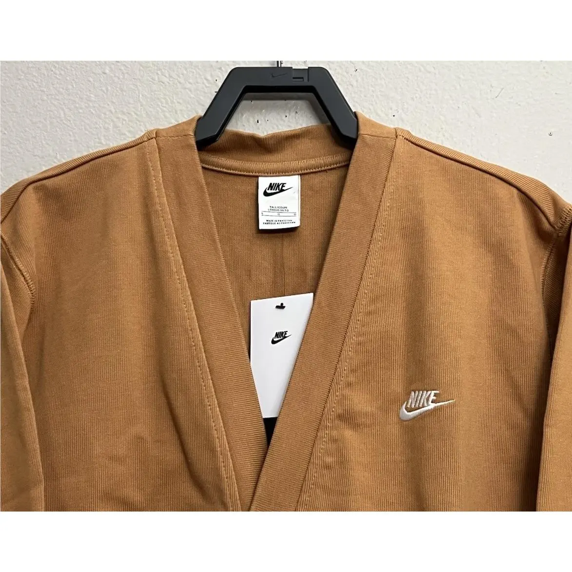 Nike clothing - FN3898-224 - FN3898-224 - Brown Retro (UPC: 197599988366) 0