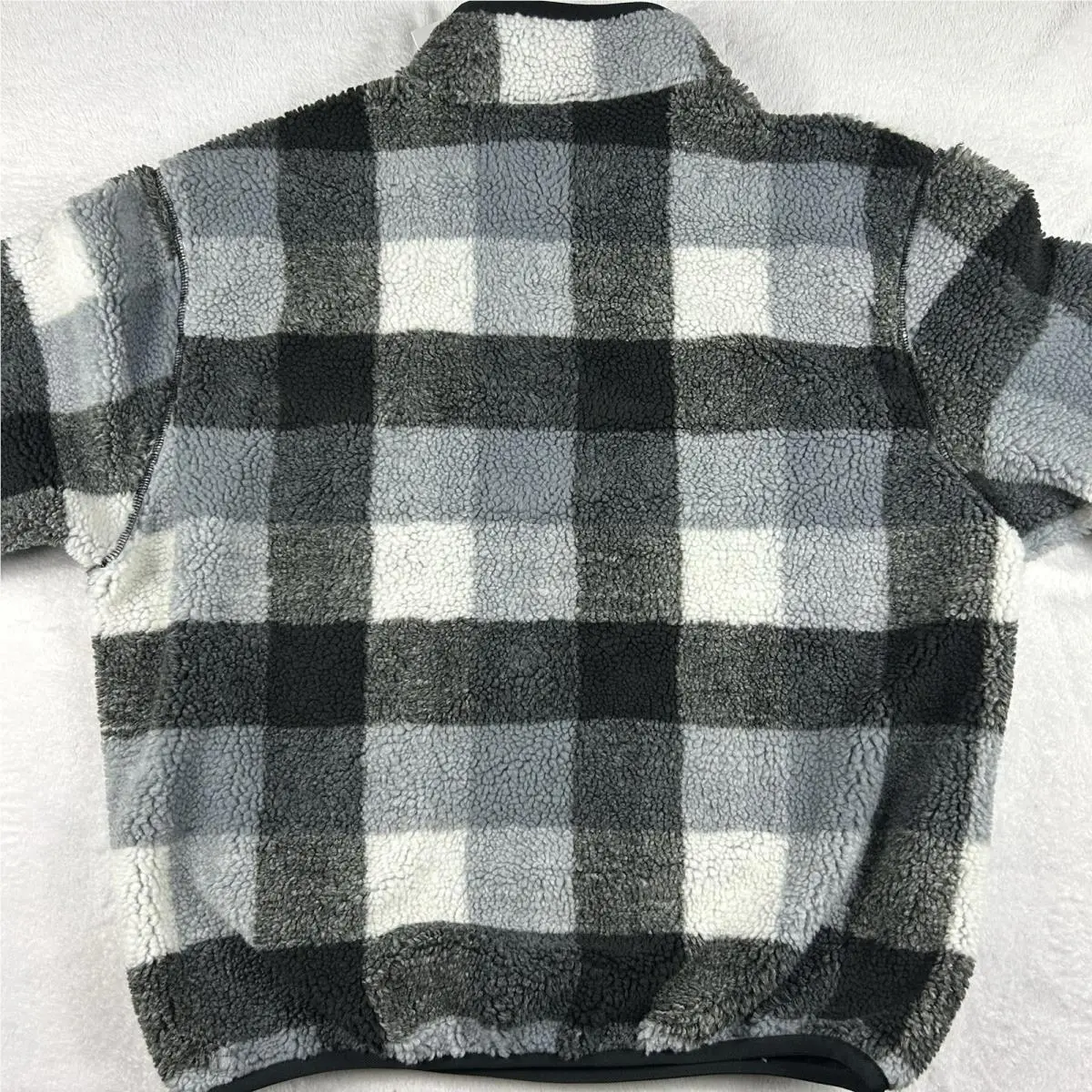 Nike clothing - Black (UPC: 0197600294387) 9