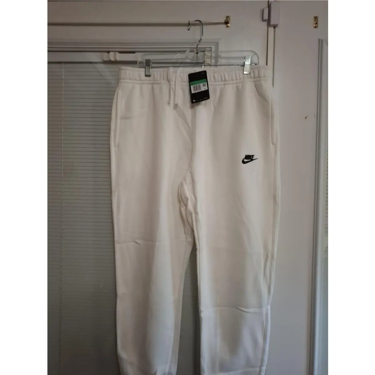 Nike clothing - White 1