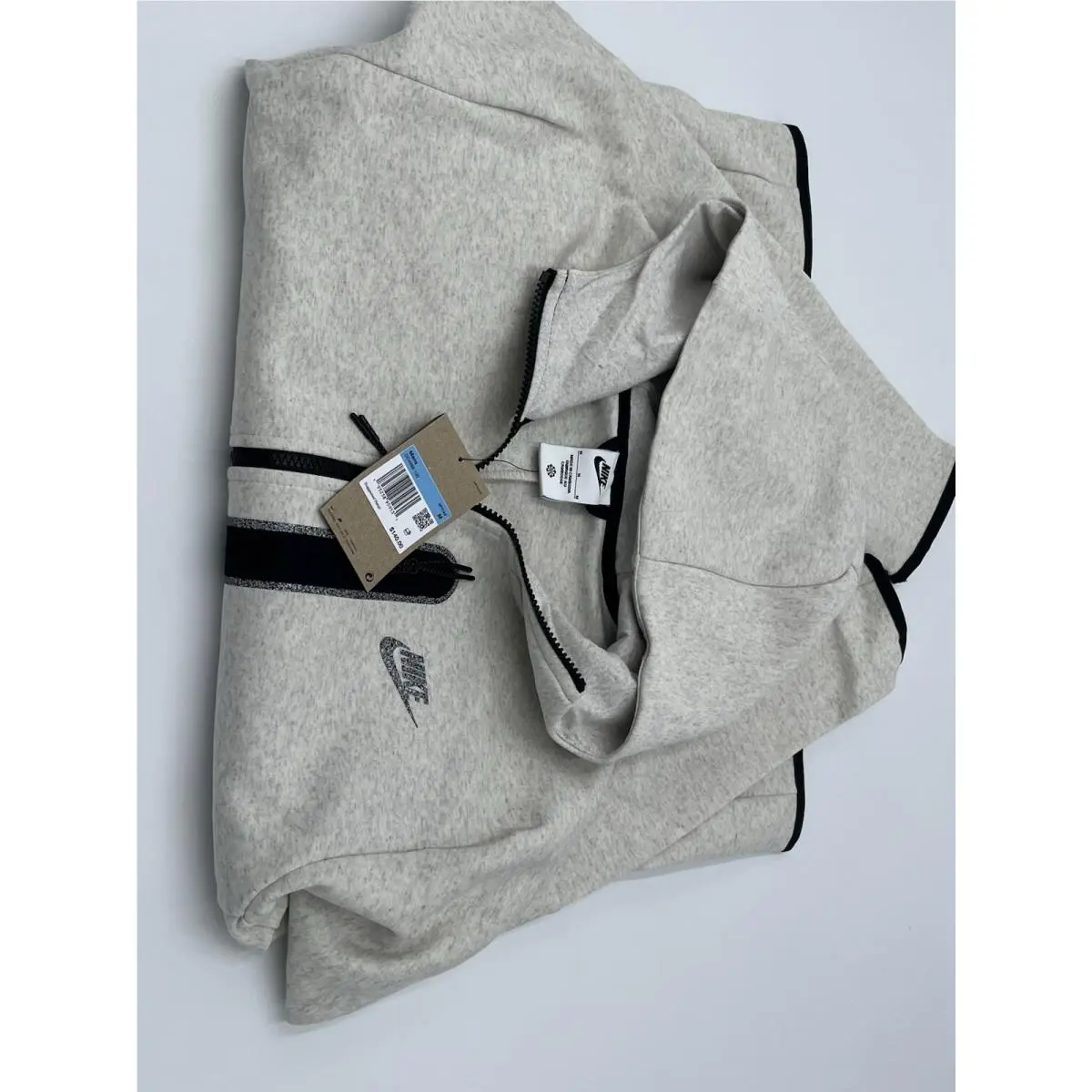 Nike clothing - White 2