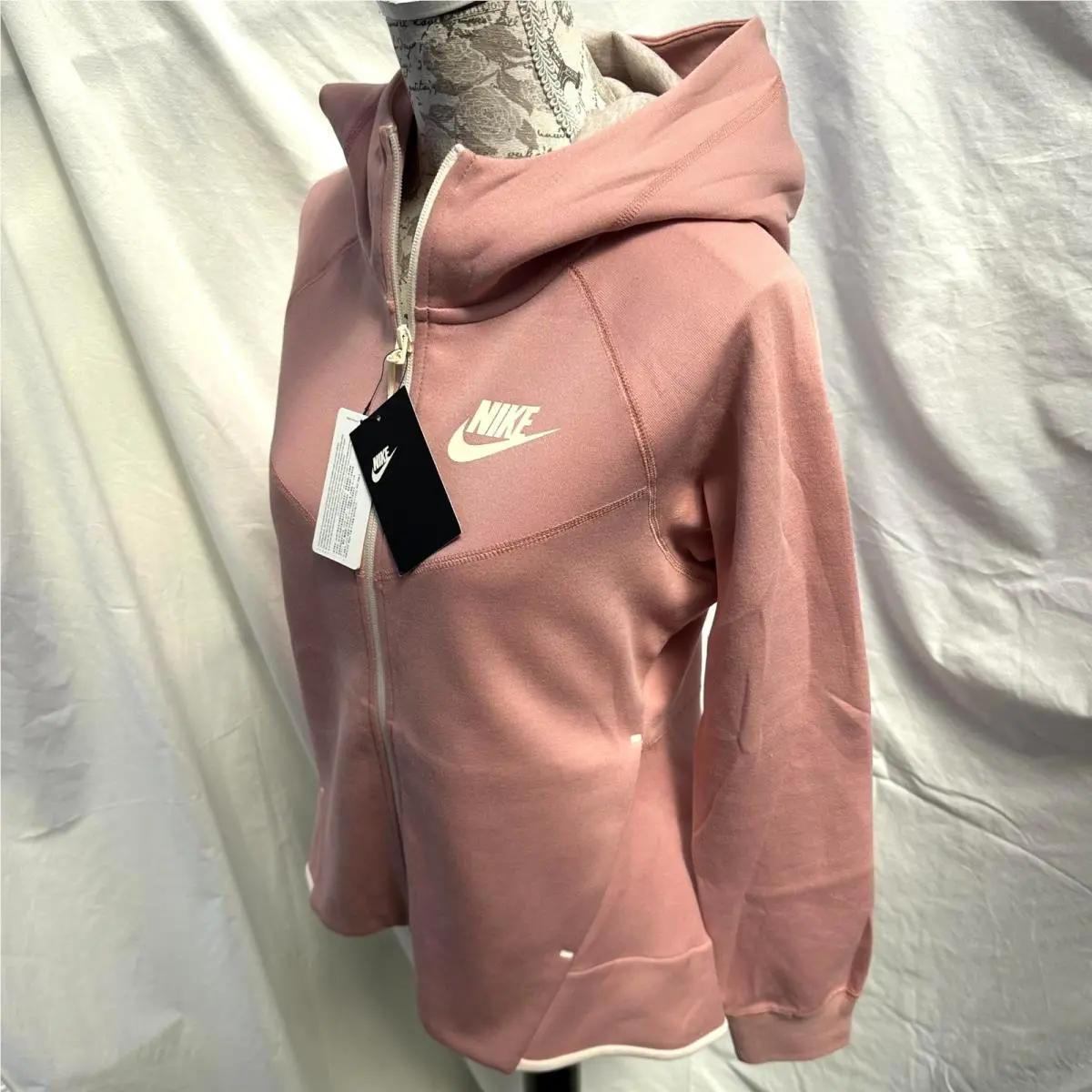 Nike clothing - Pink 1