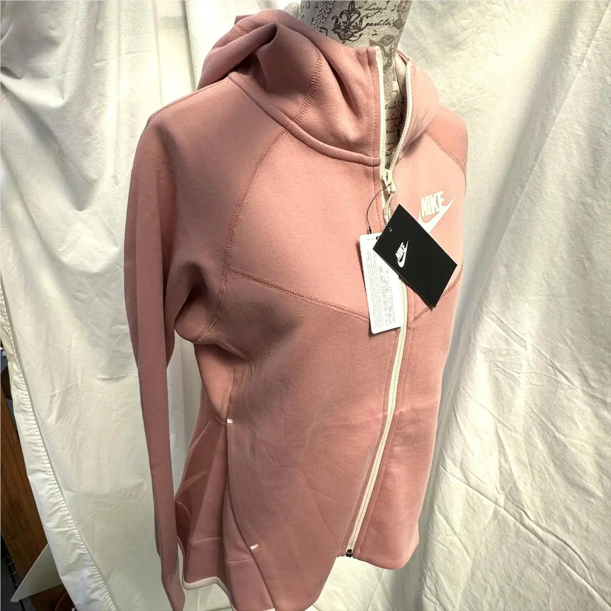 Nike clothing - Pink 3