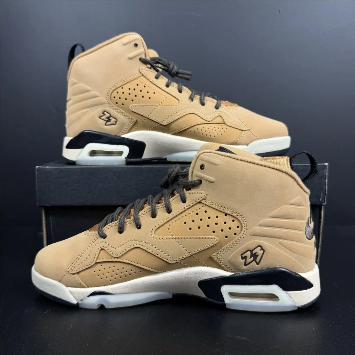 Nike shoes - Jordan MVP - MVP - Brown 1