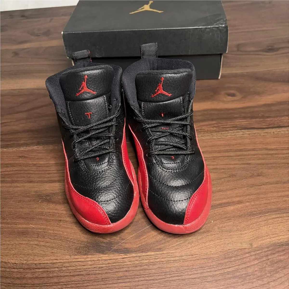 Nike shoes - Air Jordan 12 - Air - Black 2