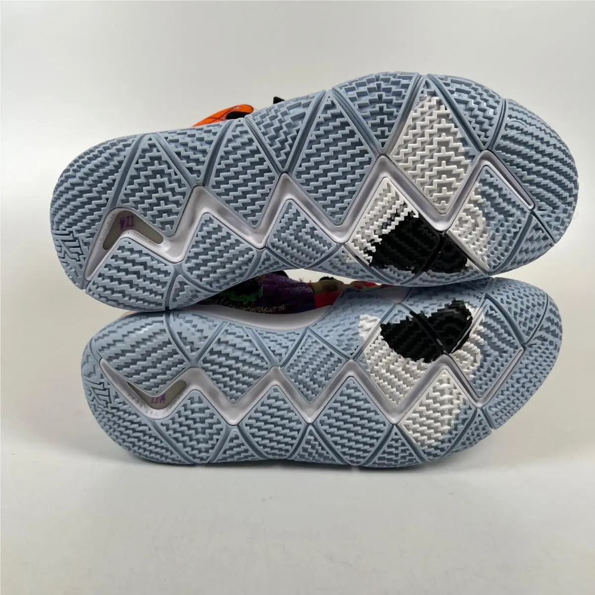 Nike shoes - Kybrid S2 Best Of - Kybrid Best - Multicolor 4