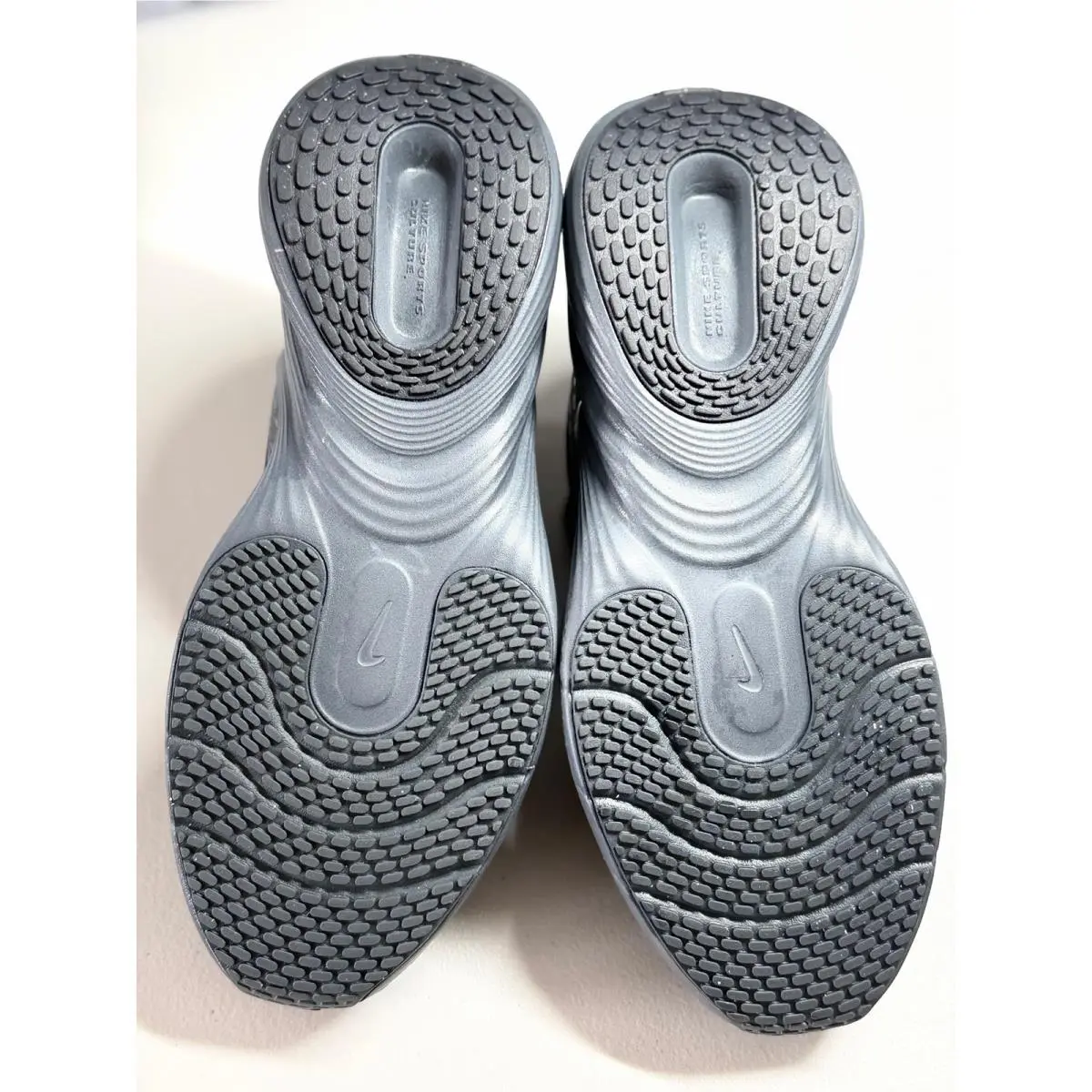 Nike shoes - Black 3