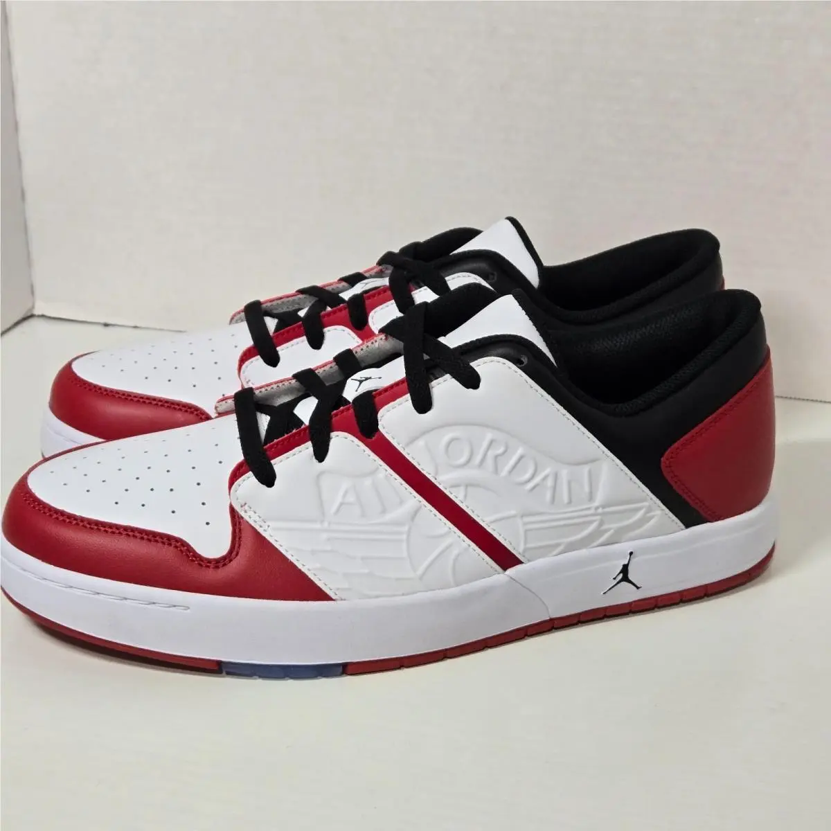Nike shoes - White 2