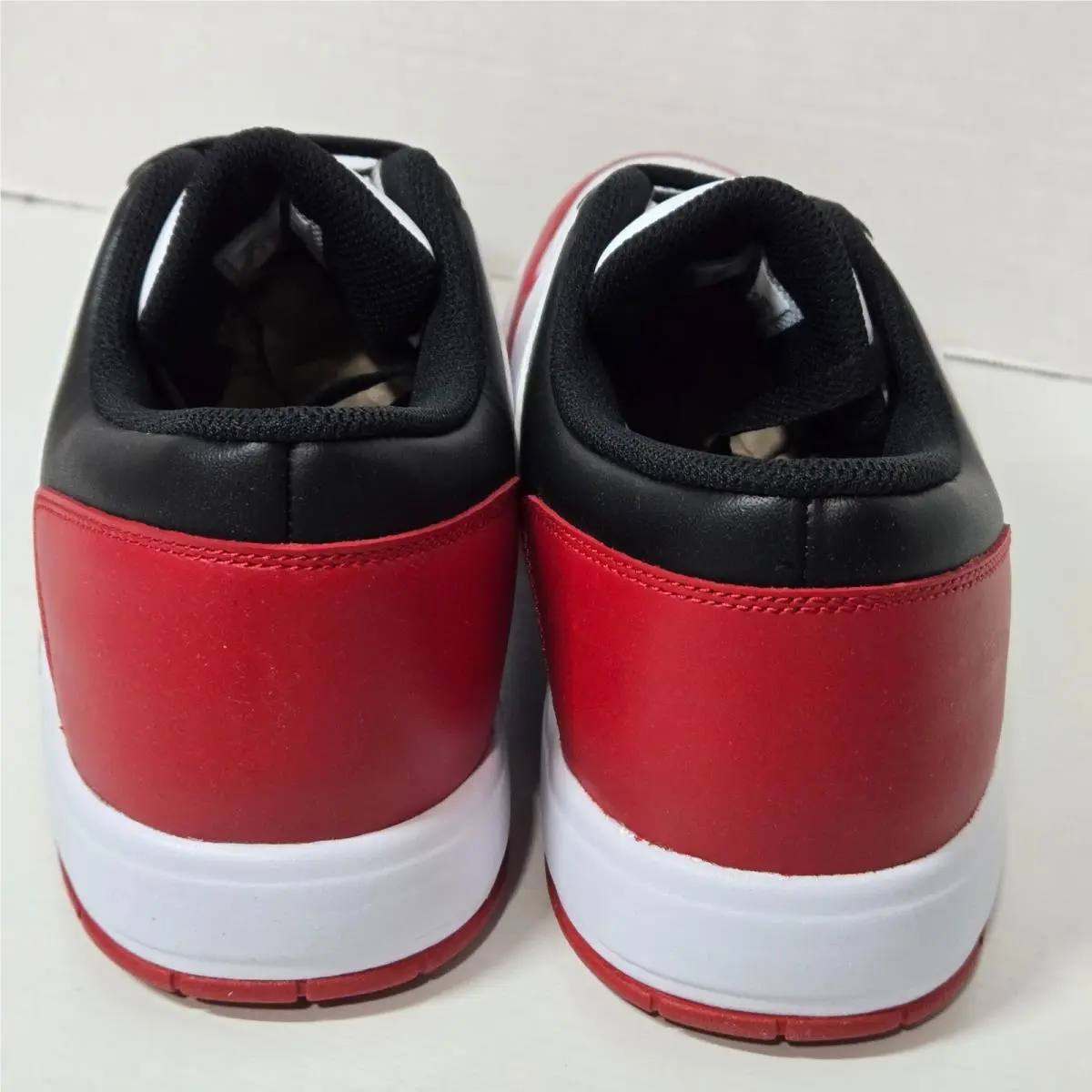 Nike shoes - White 3