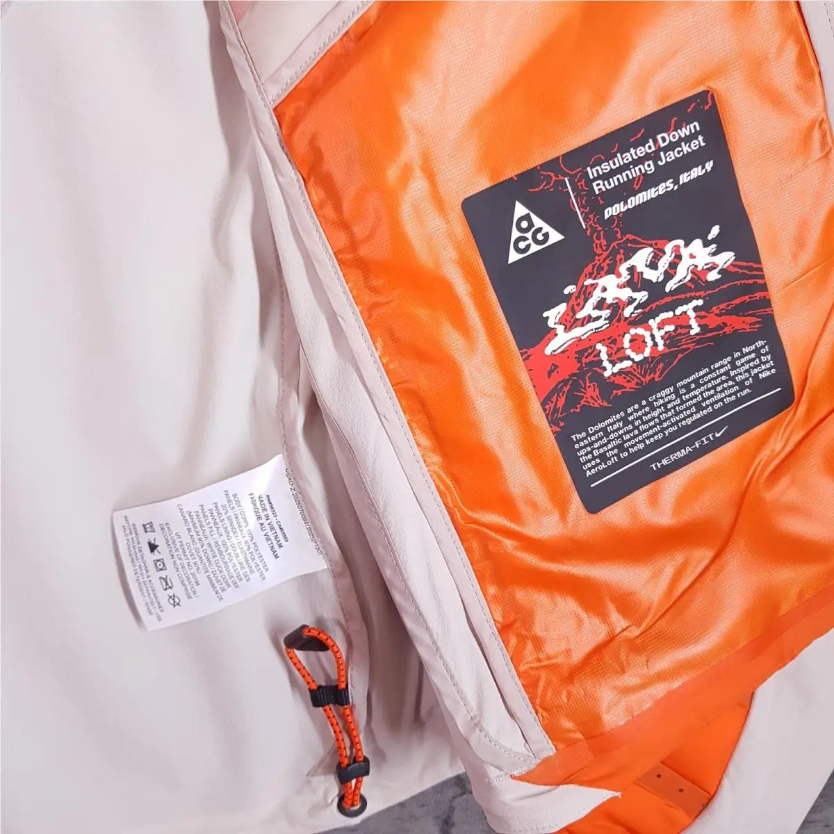 Nike clothing - Orange (UPC: 0198488839547) 2