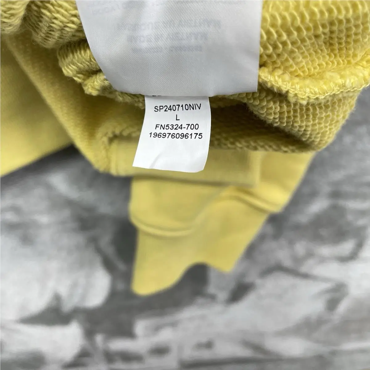 Nike clothing - FN5324 FN5324-700 FN5324 700 - FN5324 FN5324-700 FN5324 700 - Yellow 3