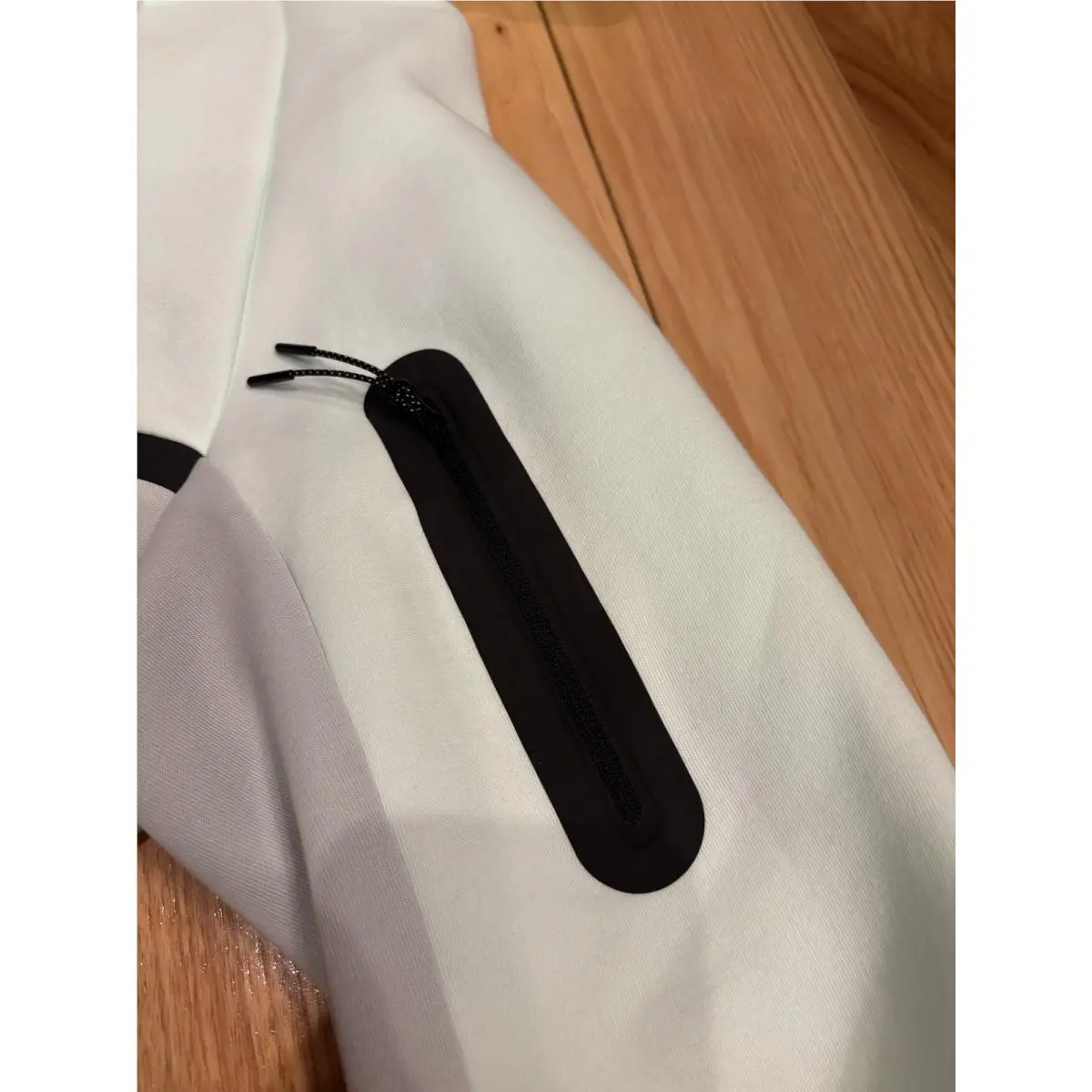 Nike clothing - Mint / Grey-Black (UPC: 198731678893) 1