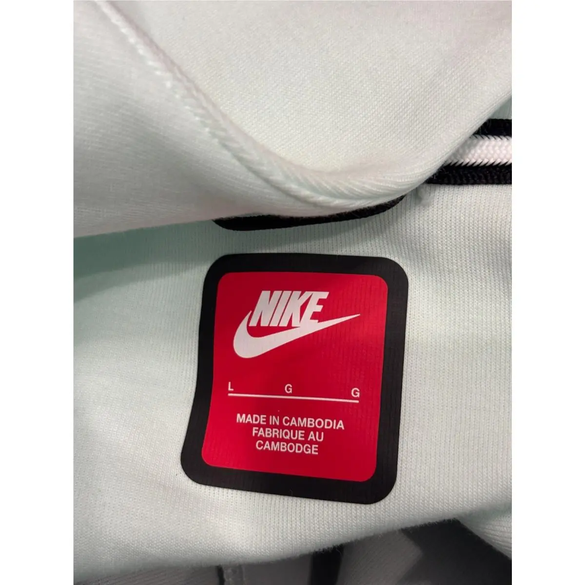 Nike clothing - Mint / Grey-Black (UPC: 198731678893) 4
