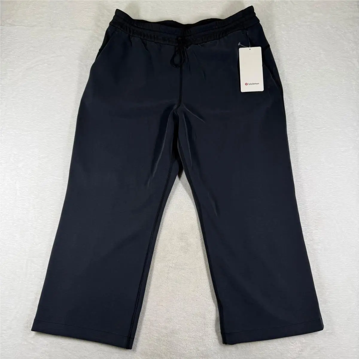 Lululemon Softstreme High-rise Straight-leg Crop 24 Black Pants Size 14 LW6BZXS