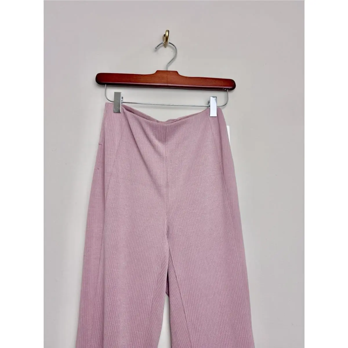 Lululemon clothing - Pink 2