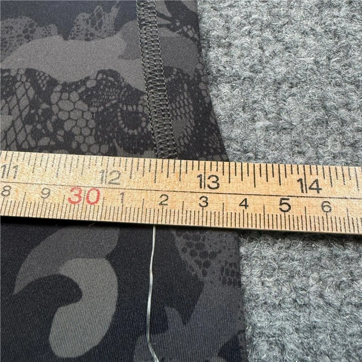 Lululemon clothing - Wunder Train HR Tight 28