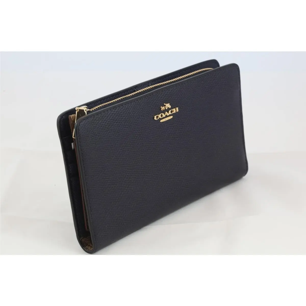 Coach Midnight Leather Center Zip Closure Pocket Wallet F52627