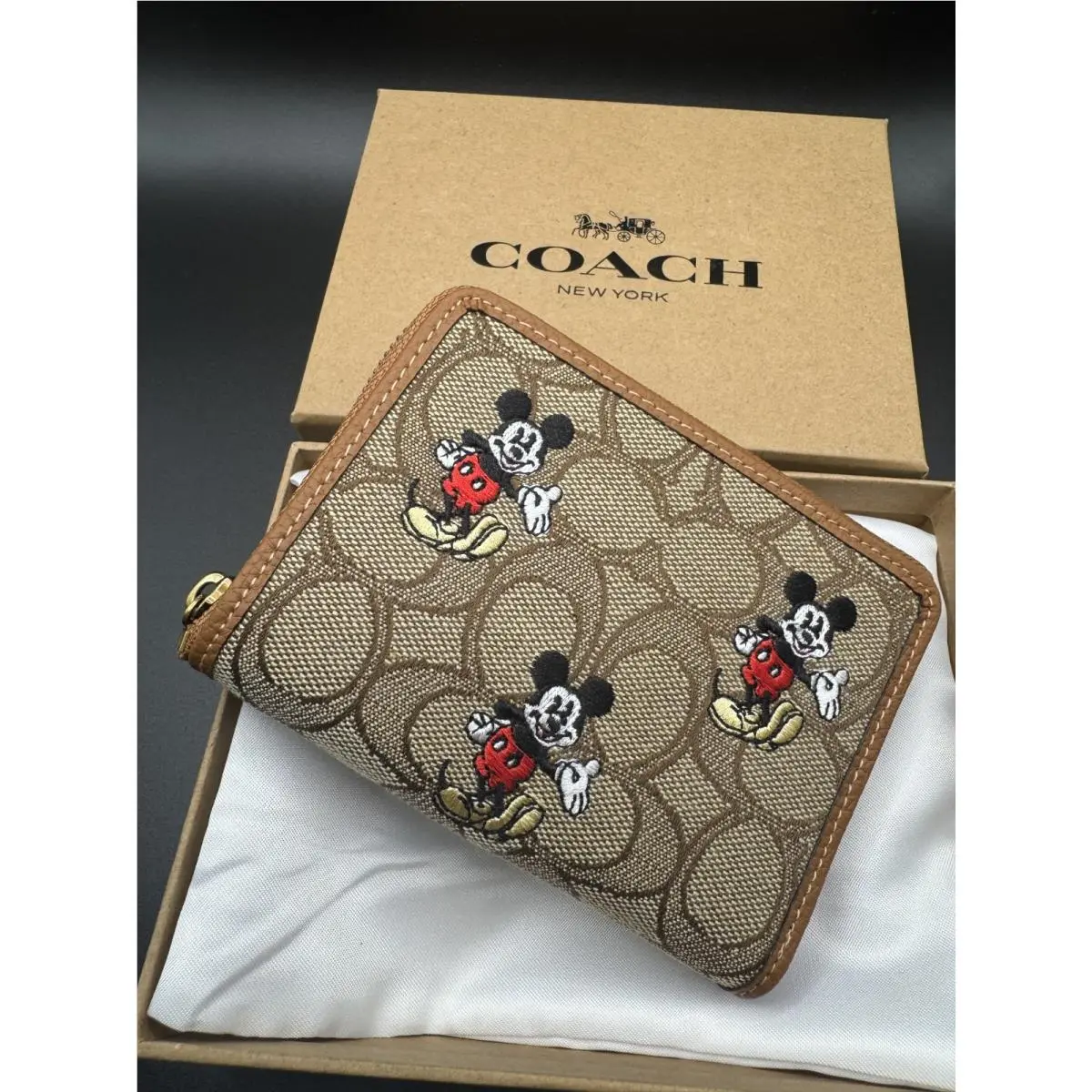 Disney x Coach Small Zip Around Wallet Signature Jacquard Mickey CN035 W/box